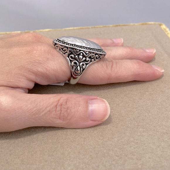 Silver Ring - Picture 8 of 9